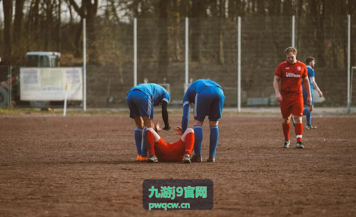 九游j9官网新服开荒领取启动礼包场景